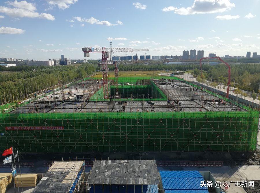 2036年澳门正版资料大全，探索未来博彩的智慧之门2023澳门正版资料大全更新利率信息查询
