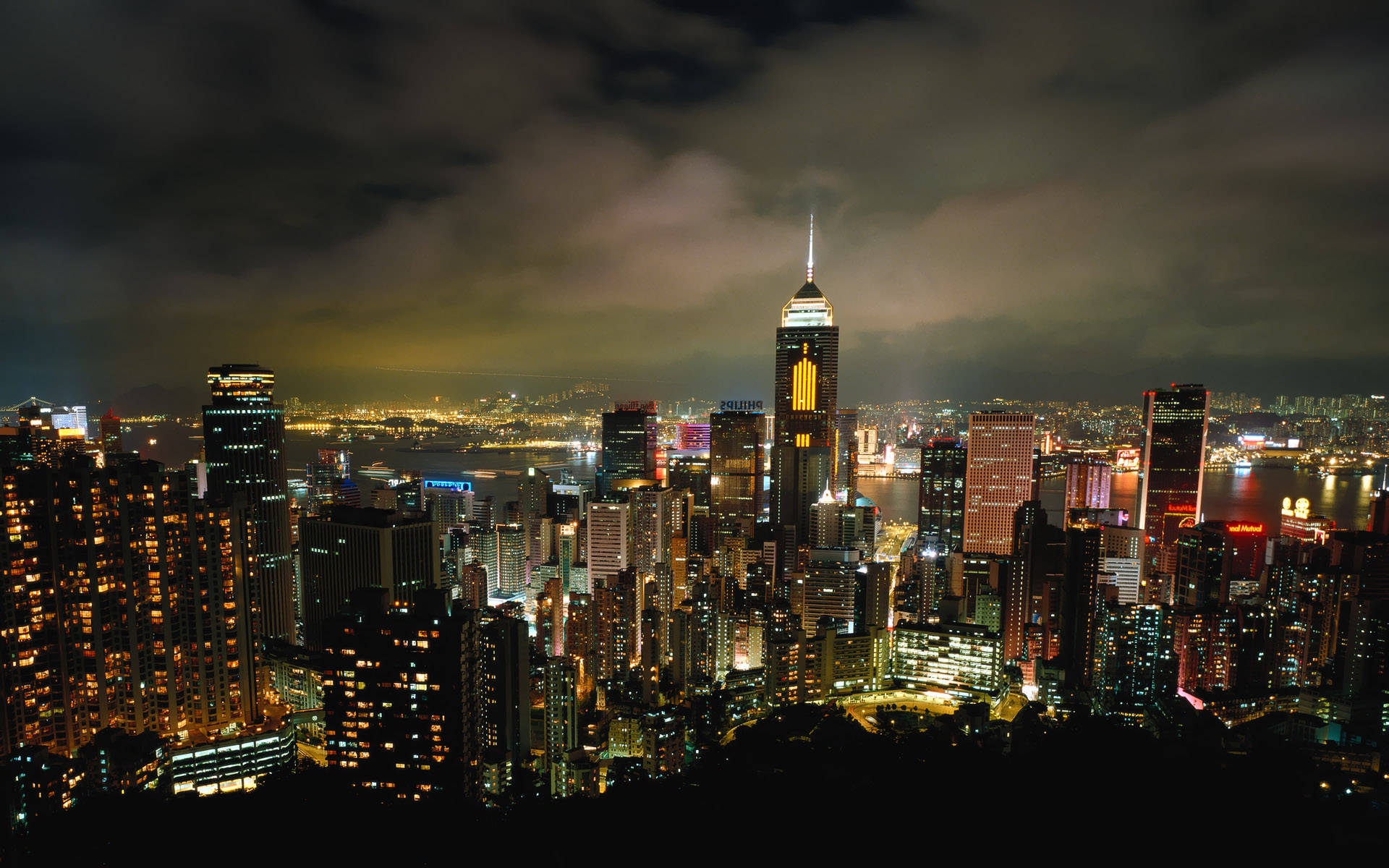 2046年，今晚香港的未来之匙2024年今晚香港开什么生肖