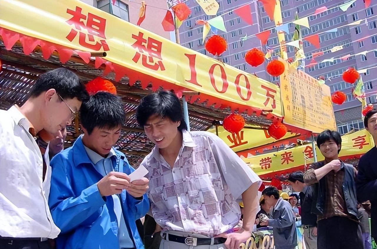 今晚香港开奖结果揭晓,彩民期待与梦想的碰撞香港今天开奖结果出来吗