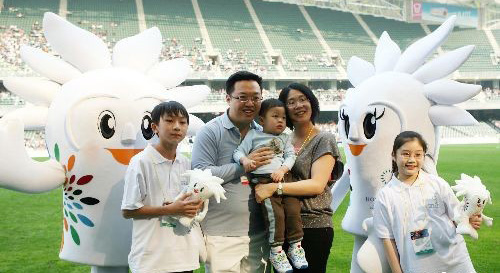 2019年香港马会资料大全，探索赛马的魅力与慈善的辉煌