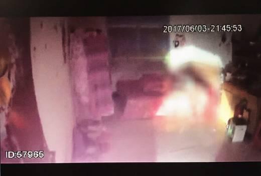 撕掉她的外衣3，探索女性自我表达与性别边界的深度对话撕掉她的外衣32位下载