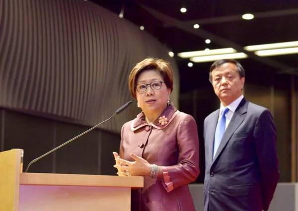 2038年香港正版管家婆资料大全，揭秘与警示2020香港管家婆