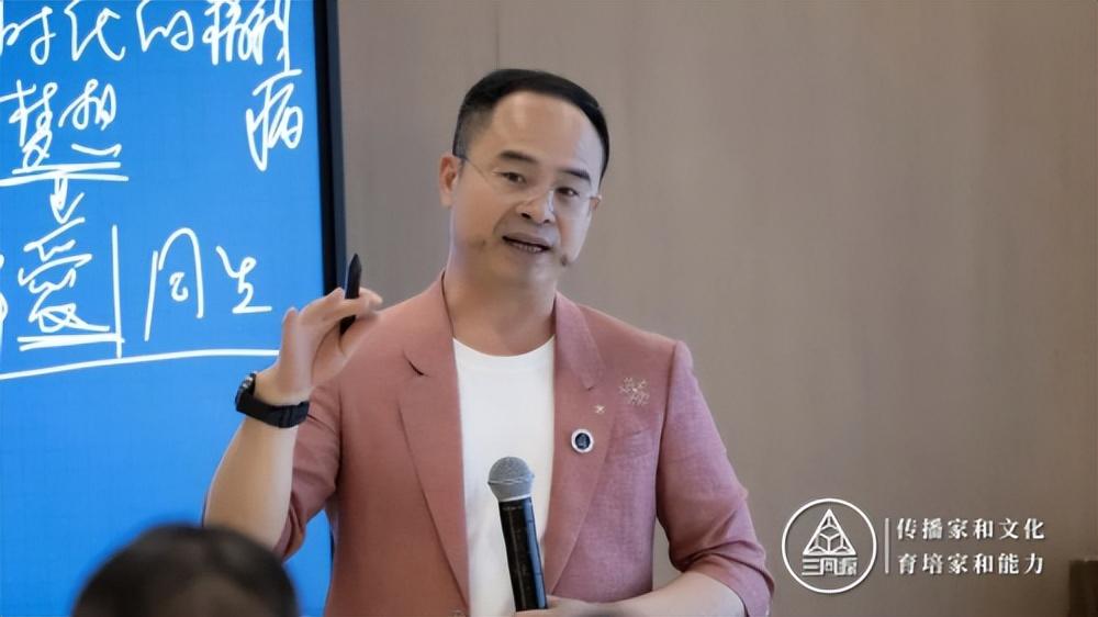 2043年，回望与展望—香港历史开奖结果的变迁2024香港历史开奖结果查询表图片