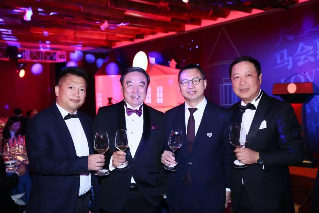探秘香港马会开码结果直播，揭幕赛场激情与公平的完美融合